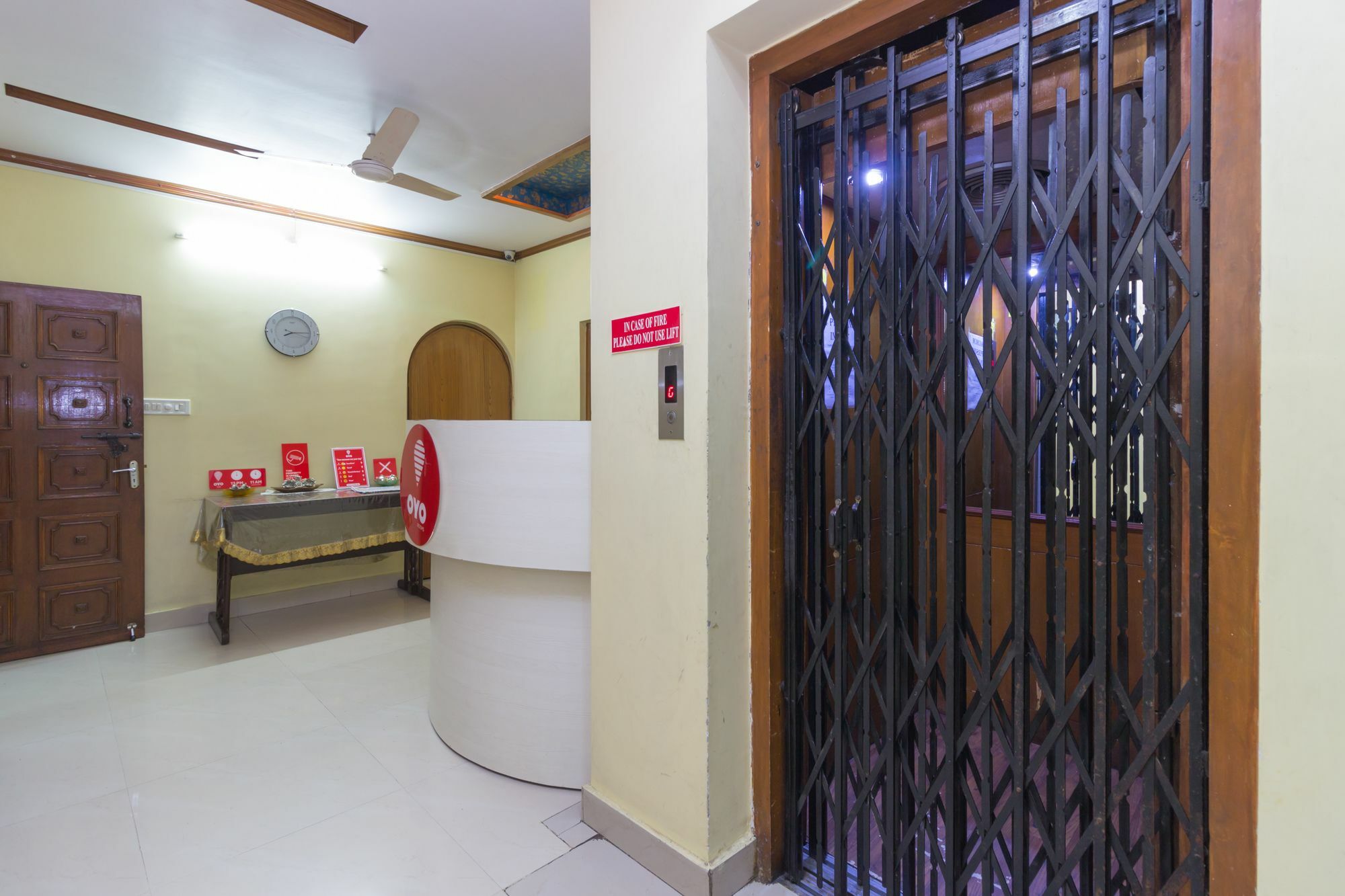 Fabhotel Karishma Homes Begumpet Hyderabad Exterior foto